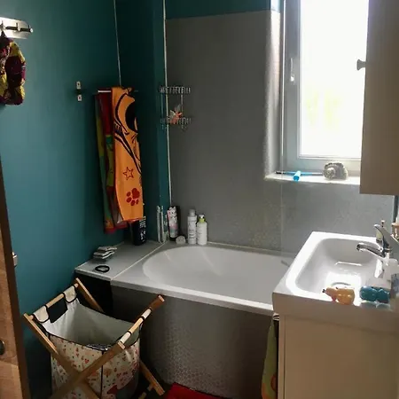 Privée Les Clottins Dans Maison *